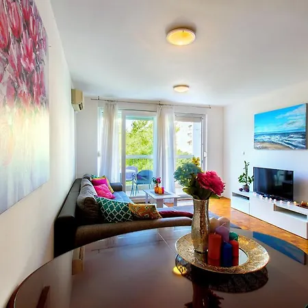 Amari Apartment