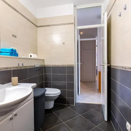 Amari Апартаменти